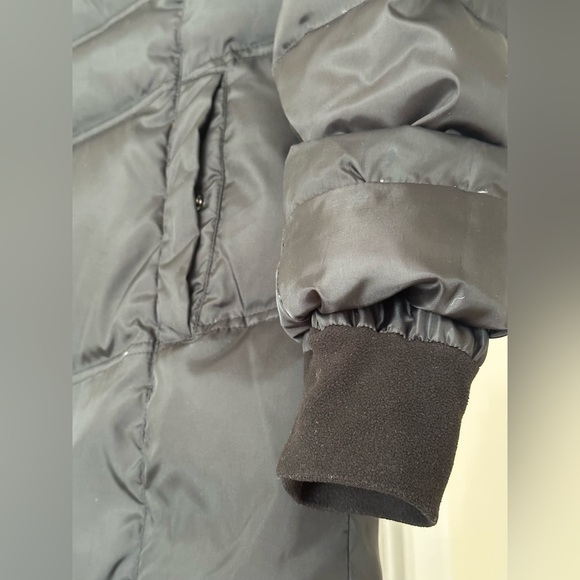 Marc New York, Andrew Marc - Women's Black Mid-Length Puffer Coat (L) - Picture 7 of 16